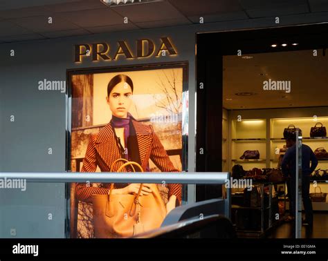 Prada to Mendrisio: Prices and Times 